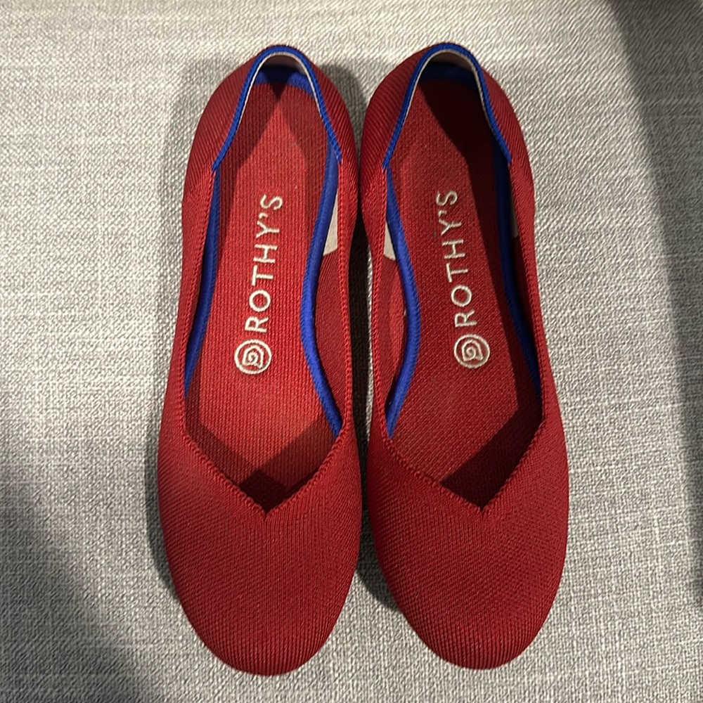 Rothy's The Flat- Round Toe / Red. Size 8